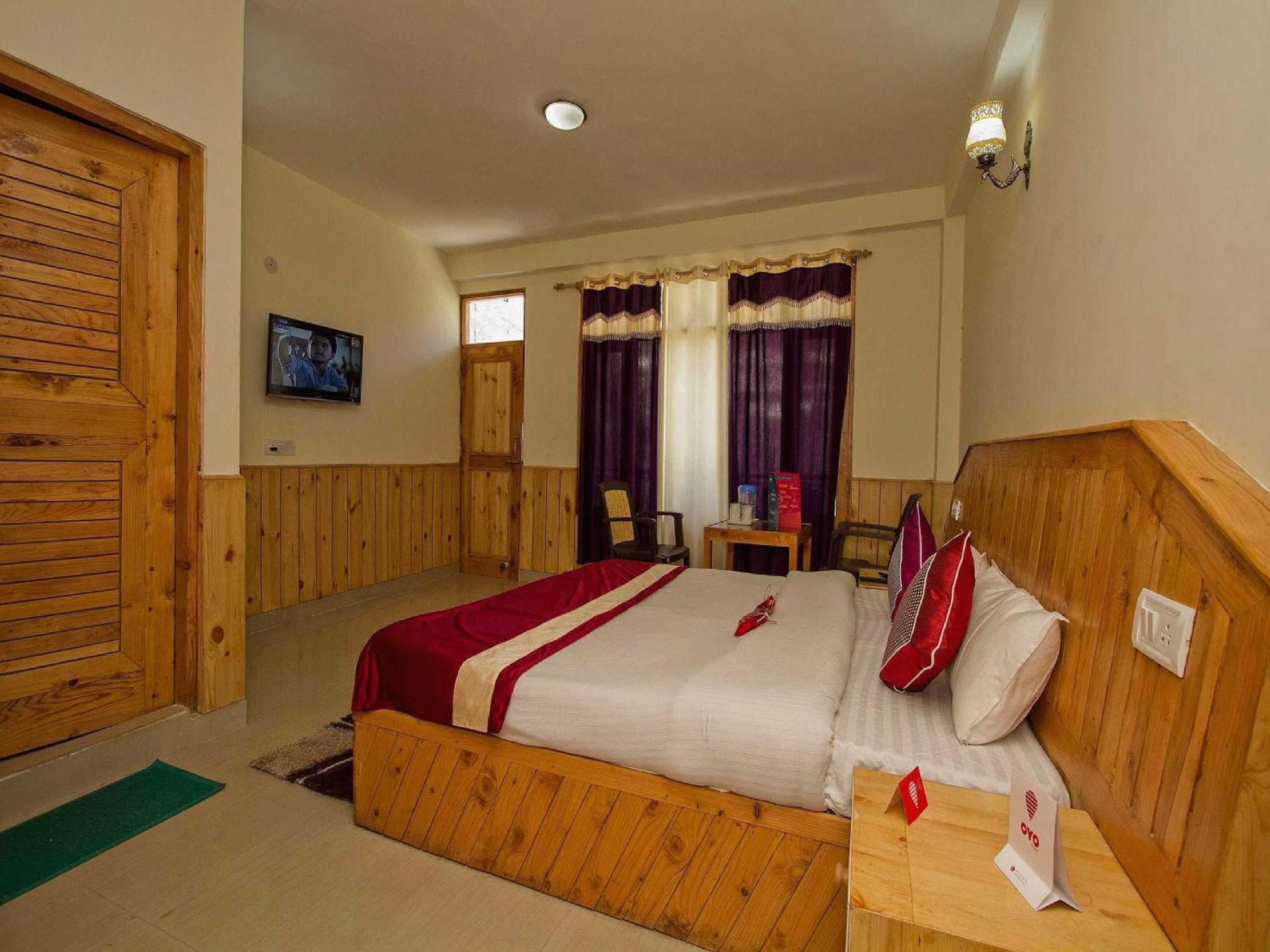 Hotel O Antriksh Cottage Manāli Buitenkant foto