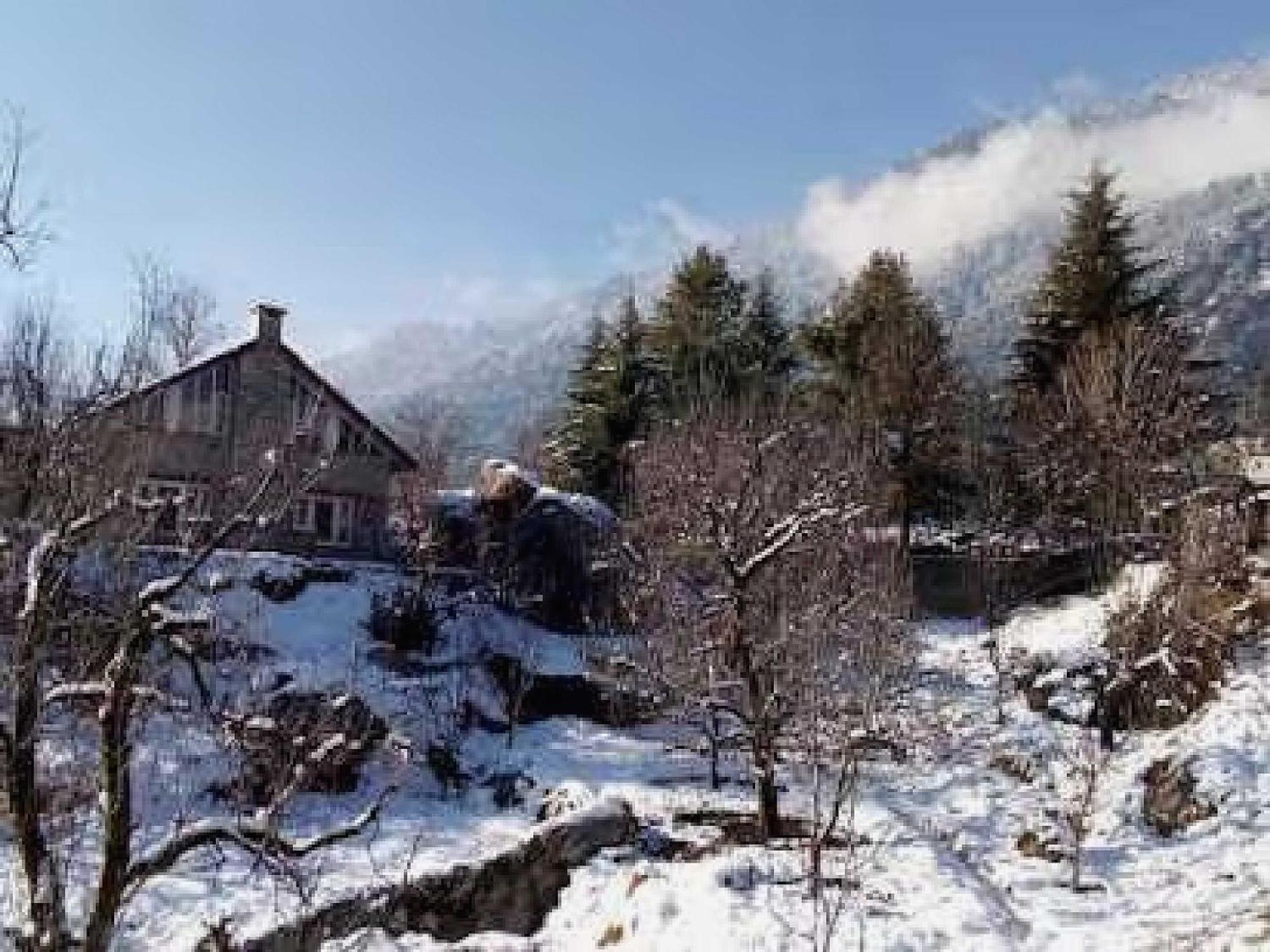 Hotel O Antriksh Cottage Manāli Buitenkant foto