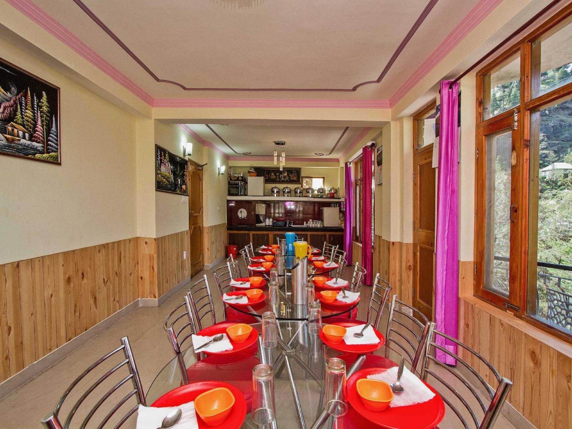 Hotel O Antriksh Cottage Manāli Buitenkant foto