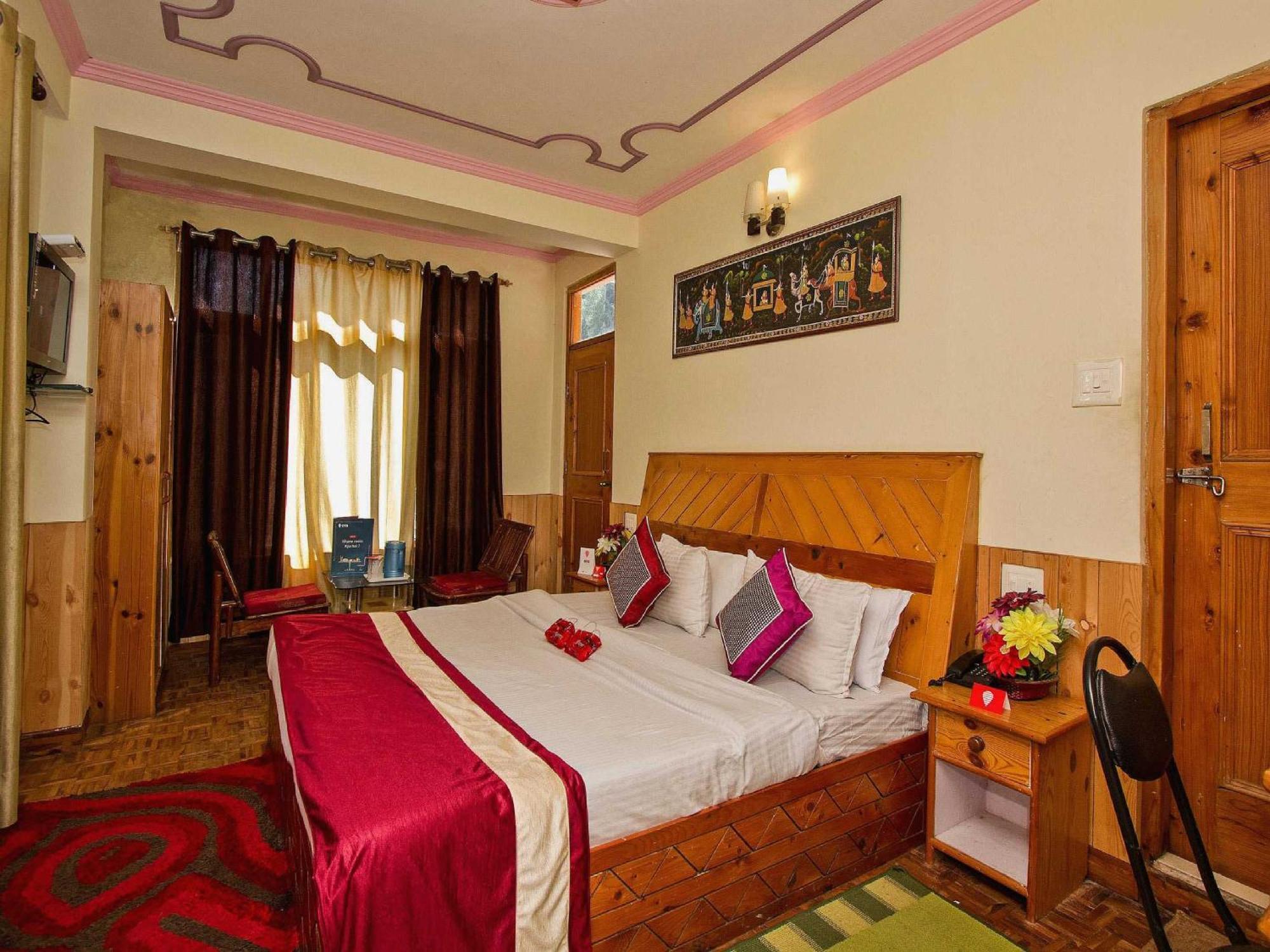 Hotel O Antriksh Cottage Manāli Buitenkant foto